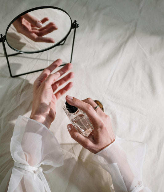 Le SECRET qu'on vous cache pour vous distinguer par votre parfum et avoir une vraie SIGNATURE Olfactive.